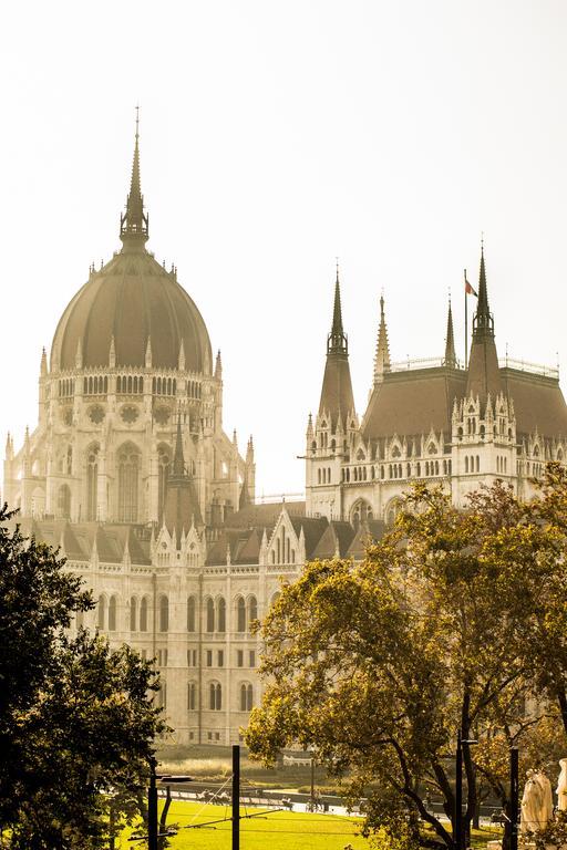 Parliament Suite With A View Budapesta Exterior foto